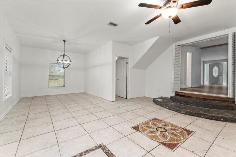 House in Astatula, Florida 5 bedrooms, 270.16 sq.m. № 1376110 - photo 30