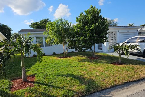 Villa ou maison à vendre à Margate, Floride: 2 chambres № 815762 - photo 5