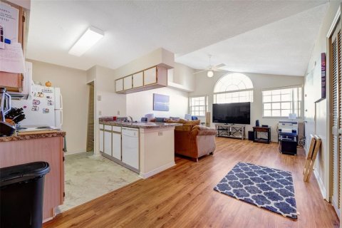 Condo in Kissimmee, Florida, 2 bedrooms  № 1366739 - photo 5