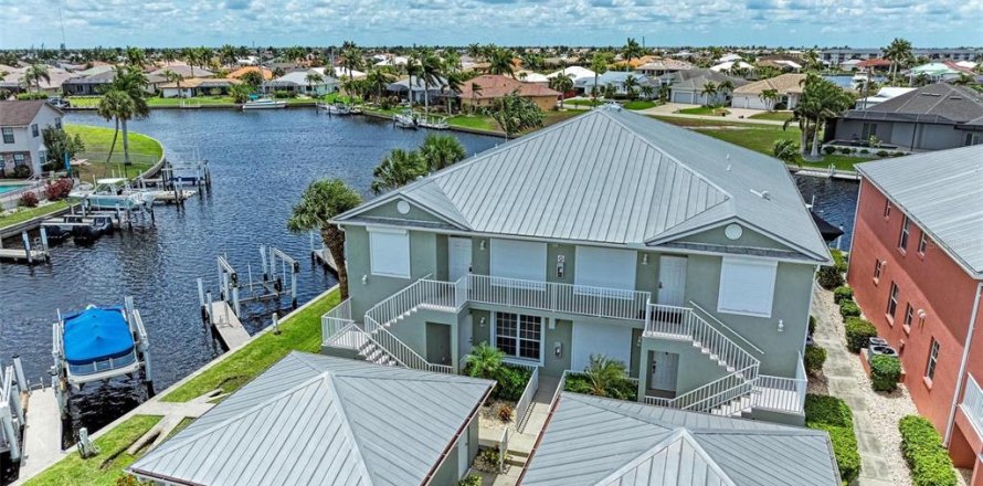 Condominio en Punta Gorda, Florida, 3 dormitorios  № 1247401