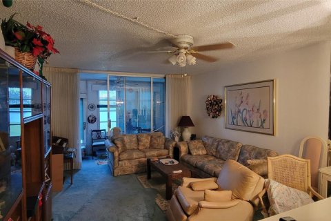 Condo in Sunrise, Florida, 2 bedrooms  № 1121477 - photo 6