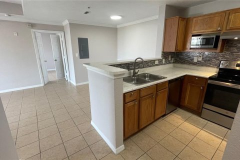 Condominio en venta en Orlando, Florida, 2 dormitorios, 87.98 m2 № 739220 - foto 5