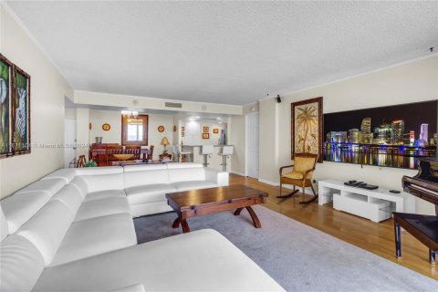 Condo in Fort Lauderdale, Florida, 2 bedrooms  № 1393592 - photo 23