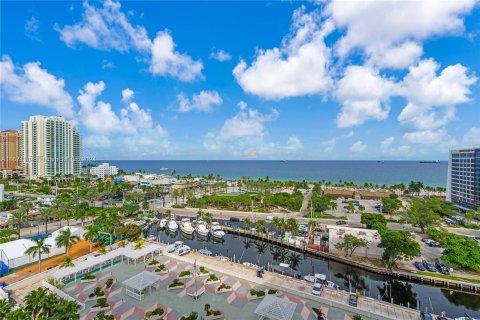 Condo in Fort Lauderdale, Florida, 2 bedrooms  № 1393592 - photo 15