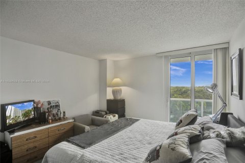 Condo in Sunny Isles Beach, Florida, 2 bedrooms  № 1310579 - photo 19