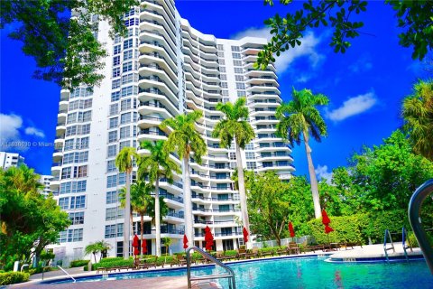 Condo in Aventura, Florida, 2 bedrooms  № 1310580 - photo 24