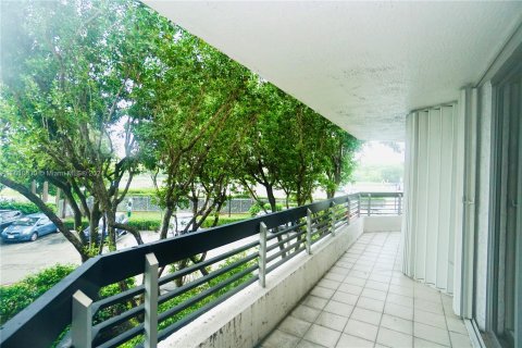 Copropriété à vendre à Aventura, Floride: 2 chambres, 126.44 m2 № 1310580 - photo 18