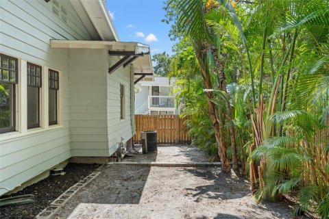 Casa en venta en Tampa, Florida, 5 dormitorios, 276.76 m2 № 1244705 - foto 25