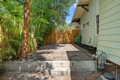 Casa en venta en Tampa, Florida, 5 dormitorios, 276.76 m2 № 1244705 - foto 24