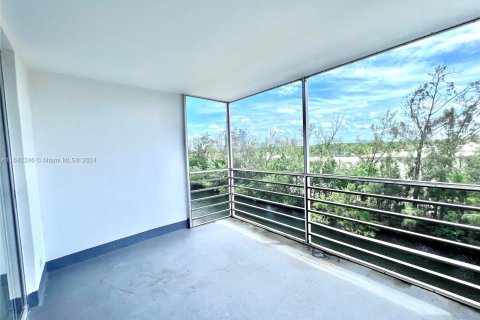 Condominio en venta en North Miami Beach, Florida, 1 dormitorio, 80.36 m2 № 1325198 - foto 20