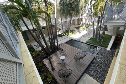 Condominio en venta en Miami Beach, Florida, 2 dormitorios, 75.81 m2 № 7169 - foto 16