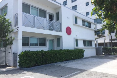 Condominio en venta en Miami Beach, Florida, 2 dormitorios, 75.81 m2 № 7169 - foto 22