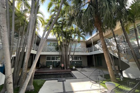 Copropriété à vendre à Miami Beach, Floride: 2 chambres, 75.81 m2 № 7169 - photo 19