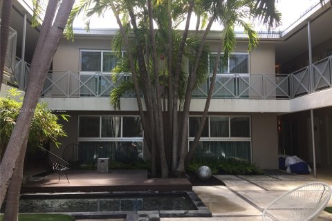 Condominio en venta en Miami Beach, Florida, 2 dormitorios, 75.81 m2 № 7169 - foto 7