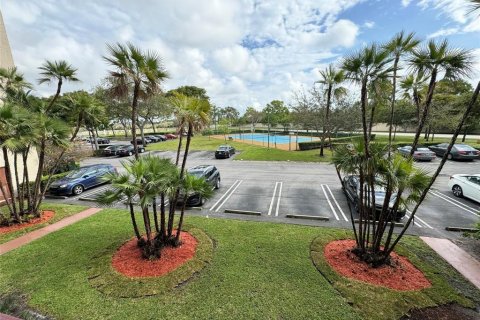 Copropriété à vendre à Pompano Beach, Floride: 2 chambres, 71.53 m2 № 1093218 - photo 2