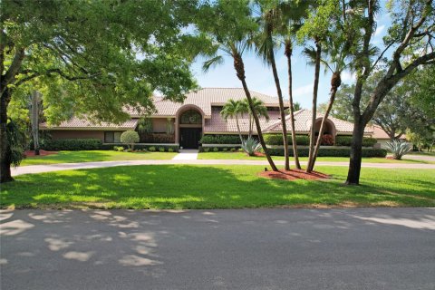 House in Parkland, Florida 5 bedrooms, 456.06 sq.m. № 1172522 - photo 10