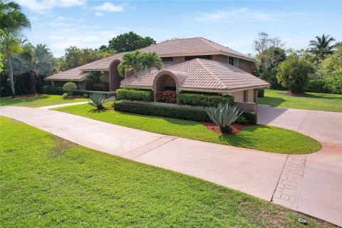 House in Parkland, Florida 5 bedrooms, 456.06 sq.m. № 1172522 - photo 12