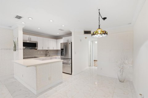 Copropriété à vendre à Sunrise, Floride: 1 chambre, 54.81 m2 № 1310806 - photo 8