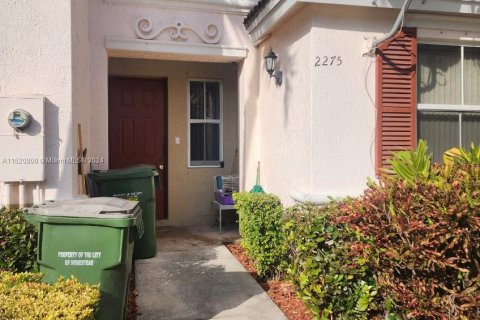 Townhouse in Homestead, Florida 3 bedrooms, 132.66 sq.m. № 967657 - photo 1