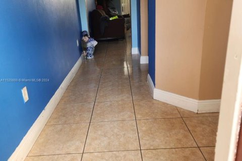 Townhouse in Homestead, Florida 3 bedrooms, 132.66 sq.m. № 967657 - photo 27