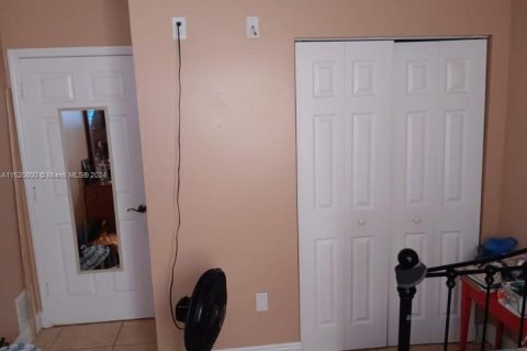 Townhouse in Homestead, Florida 3 bedrooms, 132.66 sq.m. № 967657 - photo 24