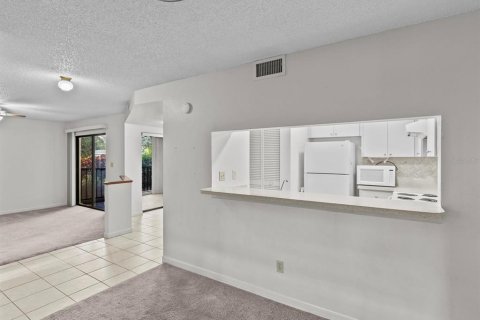 Condominio en venta en Tarpon Springs, Florida, 2 dormitorios, 94.3 m2 № 1390415 - foto 11