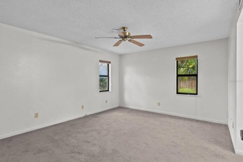 Condominio en venta en Tarpon Springs, Florida, 2 dormitorios, 94.3 m2 № 1390415 - foto 19