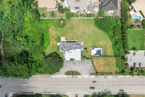 Commercial property in Davie, Florida № 1316016 - photo 1