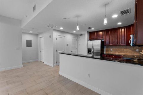 Condominio en venta en Orlando, Florida, 2 dormitorios, 116.5 m2 № 947451 - foto 6