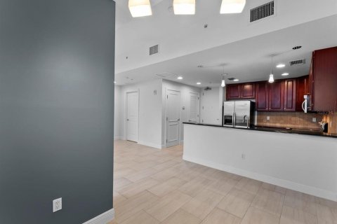 Condominio en venta en Orlando, Florida, 2 dormitorios, 116.5 m2 № 947451 - foto 13