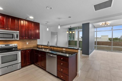 Condominio en venta en Orlando, Florida, 2 dormitorios, 116.5 m2 № 947451 - foto 10