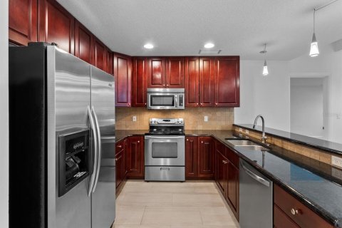 Condominio en venta en Orlando, Florida, 2 dormitorios, 116.5 m2 № 947451 - foto 11