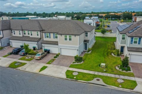 Adosado en venta en Orlando, Florida, 3 dormitorios, 189.43 m2 № 1366905 - foto 1