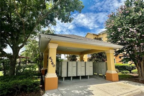 Condo in Orlando, Florida, 3 bedrooms  № 1383808 - photo 18