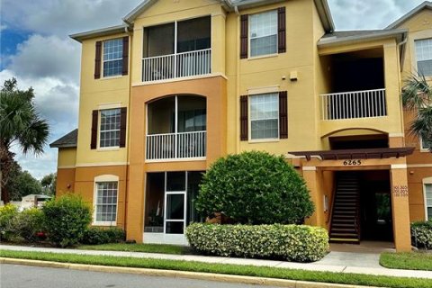 Condo in Orlando, Florida, 3 bedrooms  № 1383808 - photo 1