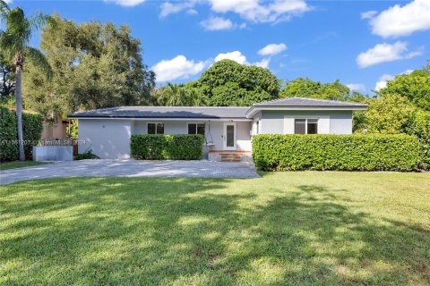 Casa en venta en Miami Shores, Florida, 3 dormitorios, 140.1 m2 № 1095165 - foto 1
