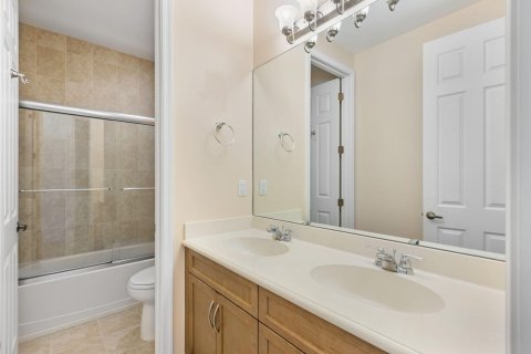 Townhouse in Palm Beach Gardens, Florida 3 bedrooms, 200.11 sq.m. № 1179865 - photo 11