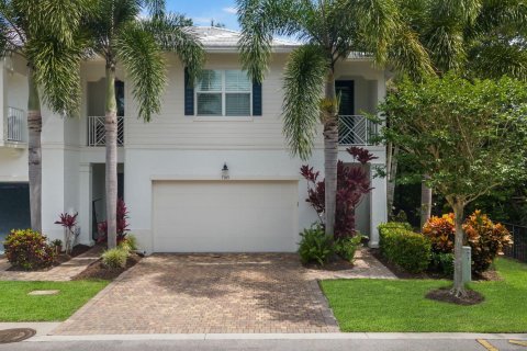 Townhouse in Palm Beach Gardens, Florida 3 bedrooms, 200.11 sq.m. № 1179865 - photo 25