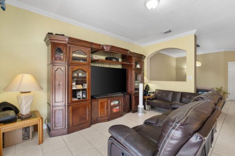 Townhouse in Doral, Florida 4 bedrooms, 175.96 sq.m. № 1136589 - photo 23