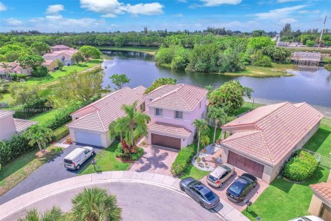 Villa ou maison à vendre à Weston, Floride: 4 chambres, 176.7 m2 № 1226413 - photo 9