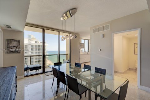 Condominio en venta en Sunny Isles Beach, Florida, 2 dormitorios, 167.04 m2 № 1185728 - foto 14