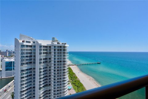 Condominio en venta en Sunny Isles Beach, Florida, 2 dormitorios, 167.04 m2 № 1185728 - foto 8