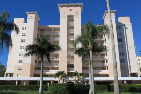 Copropriété à louer à Palmetto, Floride: 2 chambres, 106.65 m2 № 212834 - photo 1