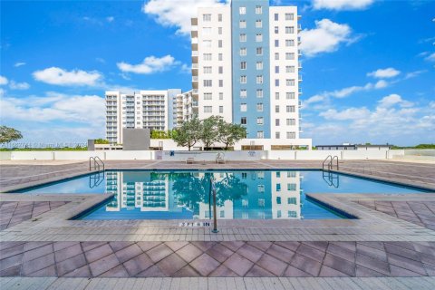 Studio in the Condo in Hollywood, Florida  № 1370912 - photo 28