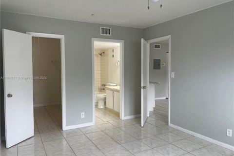 Copropriété à louer à Lauderhill, Floride: 1 chambre, 55.74 m2 № 1370861 - photo 11