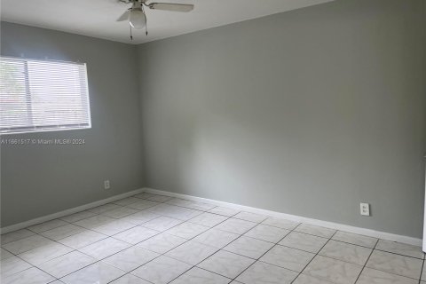 Copropriété à louer à Lauderhill, Floride: 1 chambre, 55.74 m2 № 1370861 - photo 7