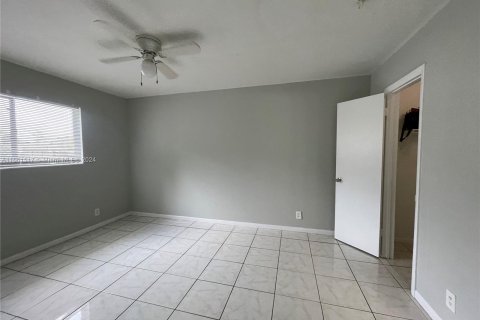 Copropriété à louer à Lauderhill, Floride: 1 chambre, 55.74 m2 № 1370861 - photo 9