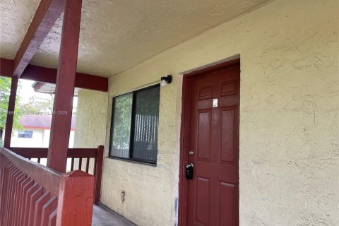 Copropriété à louer à Lauderhill, Floride: 1 chambre, 55.74 m2 № 1370861 - photo 16