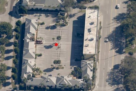 Propiedad comercial en venta en Deerfield Beach, Florida № 1183566 - foto 1