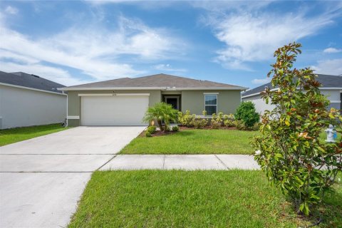 House in Kissimmee, Florida 4 bedrooms, 186.18 sq.m. № 1251378 - photo 1